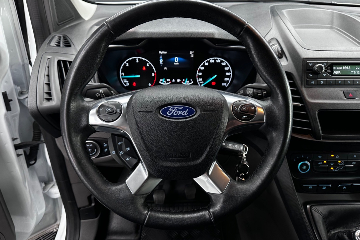 Ponuka vozidiel / Ford Transit Connect 1.5 - video