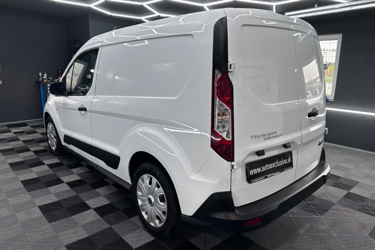 Ponuka vozidiel / Ford Transit Connect 1.5 - video