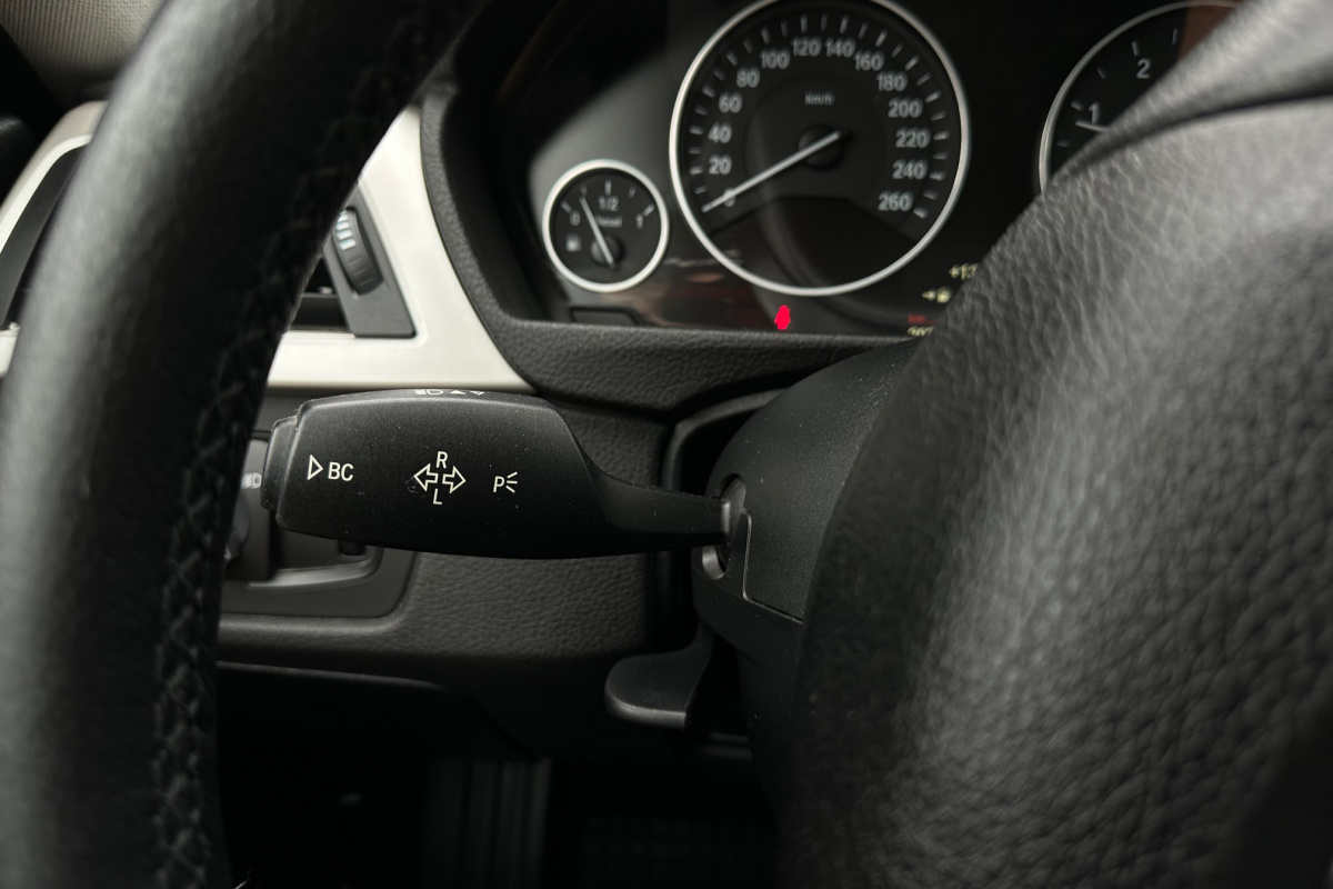 Ponuka vozidiel / BMW Rad 4 Gran Coupé 418d A/T - video Ponuka vozidiel / BMW Rad 4 Gran Coupé 418d A/T - video