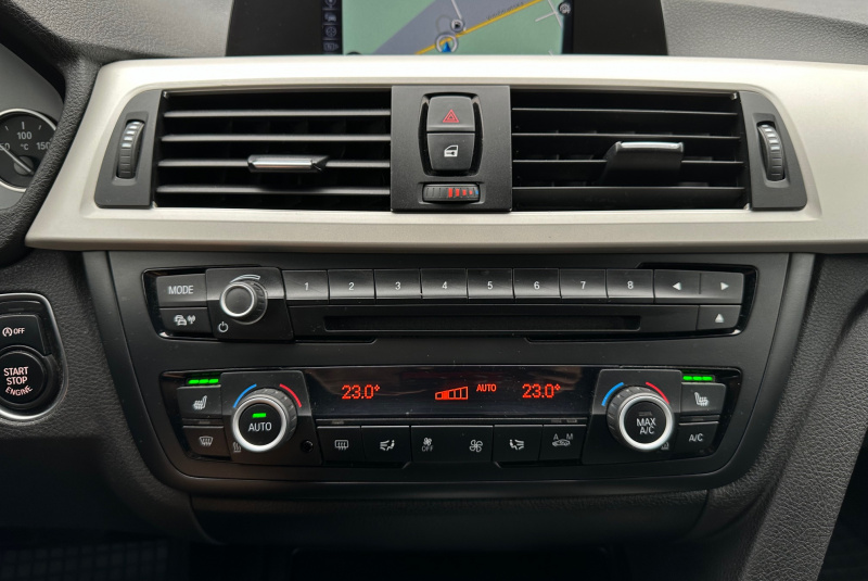 Ponuka vozidiel / BMW Rad 4 Gran Coupé 418d A/T - video  Ponuka vozidiel / BMW Rad 4 Gran Coupé 418d A/T - video