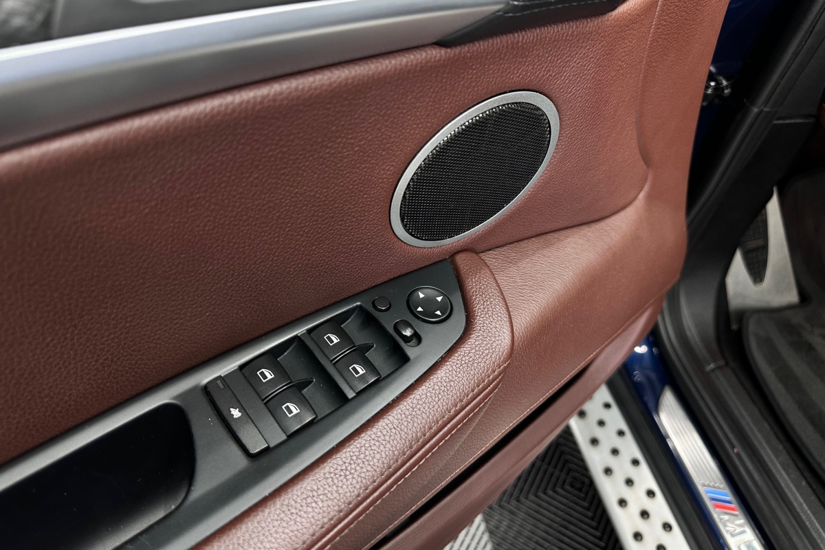 Ponuka vozidiel / BMW X6 xDrive M50d - video