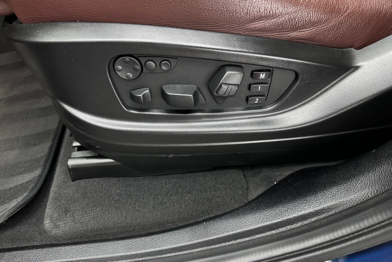  Ponuka vozidiel / BMW X6 xDrive M50d - video