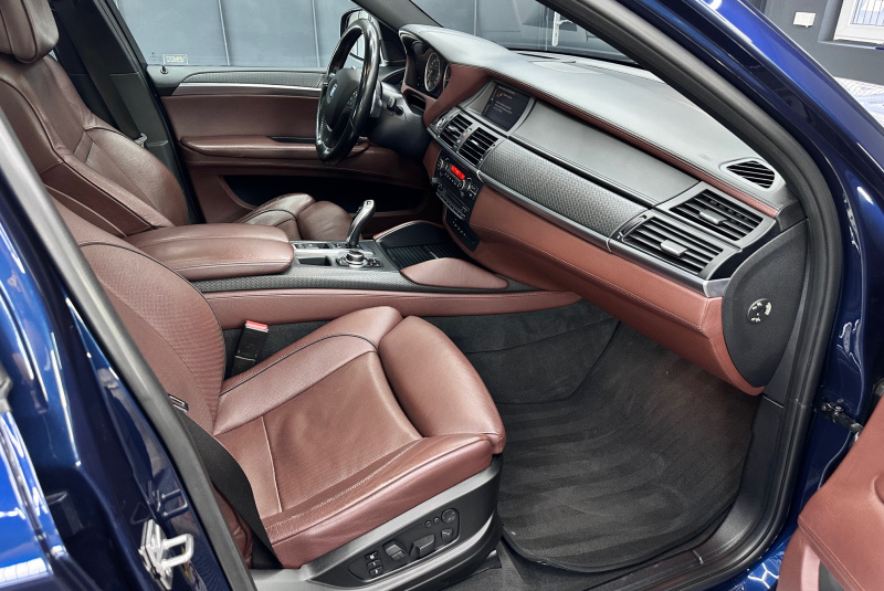  Ponuka vozidiel / BMW X6 xDrive M50d - video