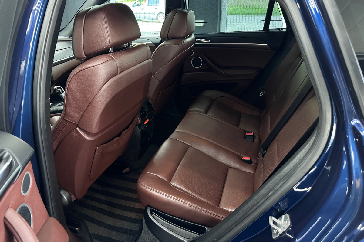 Ponuka vozidiel / BMW X6 xDrive M50d - video