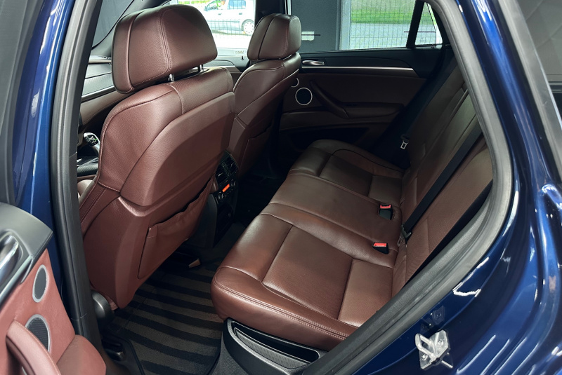  Ponuka vozidiel / BMW X6 xDrive M50d - video