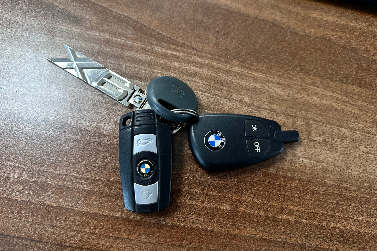 Ponuka vozidiel / BMW X6 xDrive M50d - video