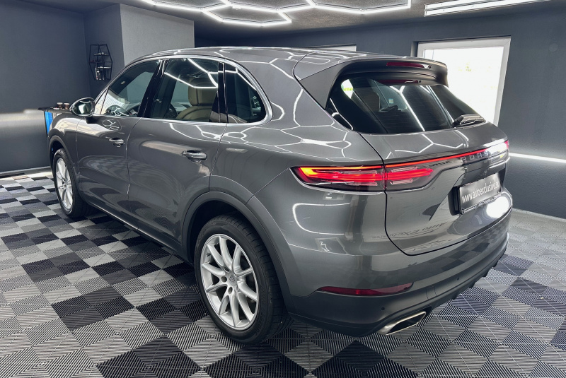  Ponuka vozidiel / Porsche Cayenne 4x4 A/T - video