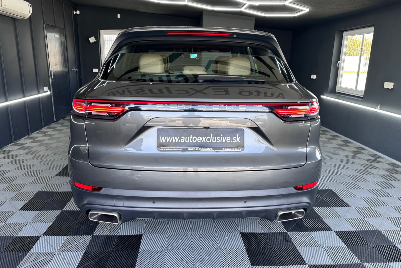  Ponuka vozidiel / Porsche Cayenne 4x4 A/T - video