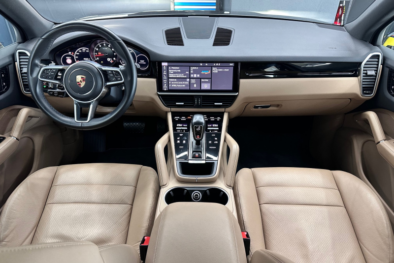  Ponuka vozidiel / Porsche Cayenne 4x4 A/T - video