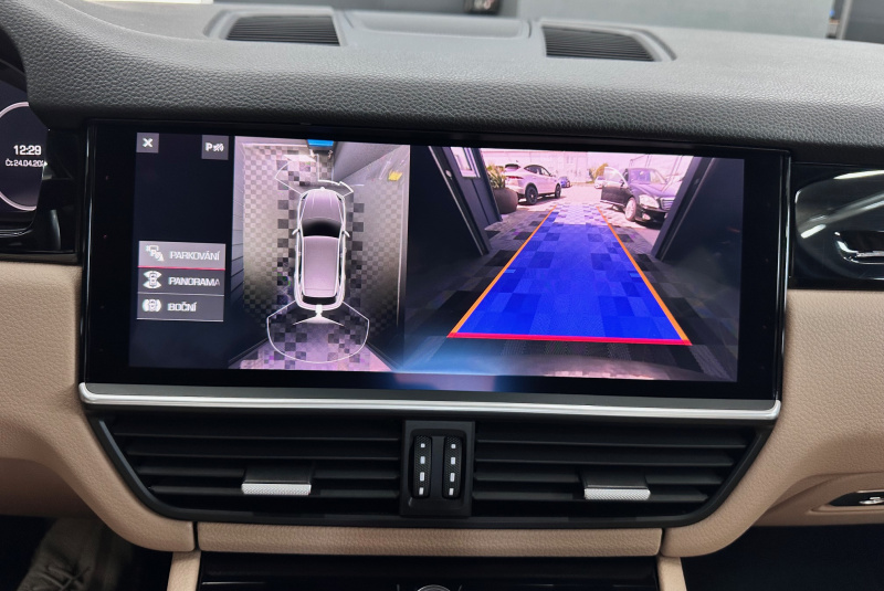  Ponuka vozidiel / Porsche Cayenne 4x4 A/T - video