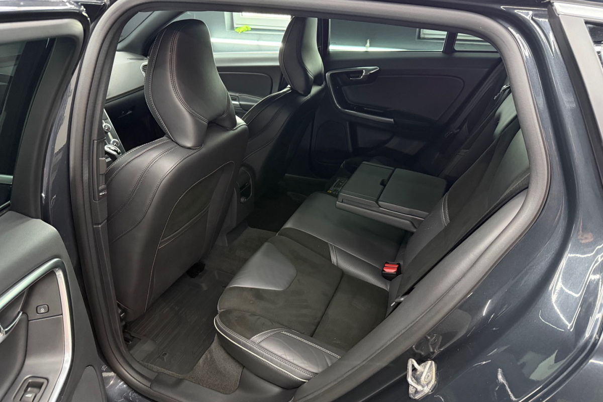 Ponuka vozidiel / Volvo V60 D3 2.0L 150k Momentum Geartronic - video