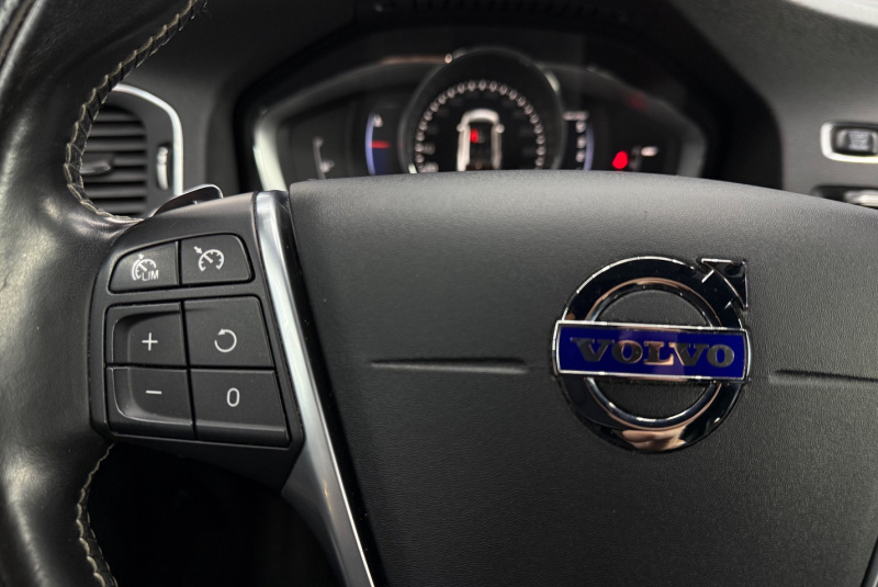  Ponuka vozidiel / Volvo V60 D3 2.0L 150k Momentum Geartronic - video