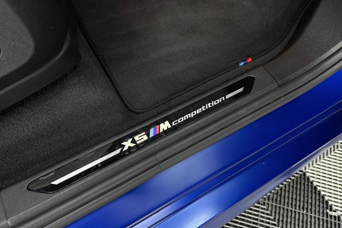 Ponuka vozidiel / BMW X5 M Competition First Edition 1of250 - video