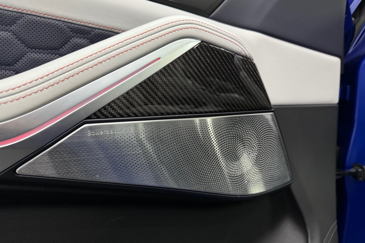 Ponuka vozidiel / BMW X5 M Competition First Edition 1of250 - video