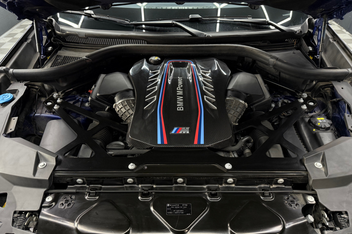 Ponuka vozidiel / BMW X5 M Competition First Edition 1of250 - video