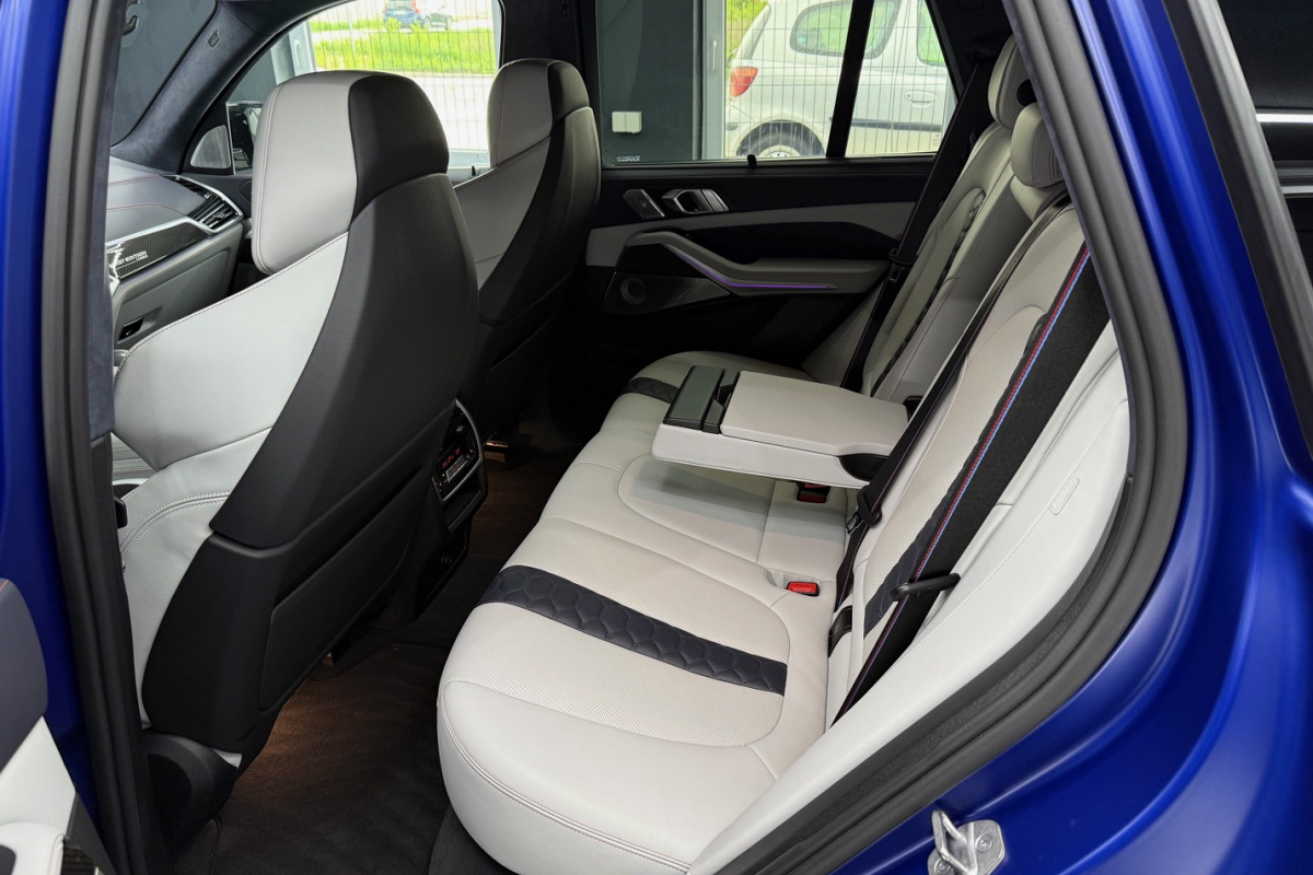 Ponuka vozidiel / BMW X5 M Competition First Edition 1of250 - video