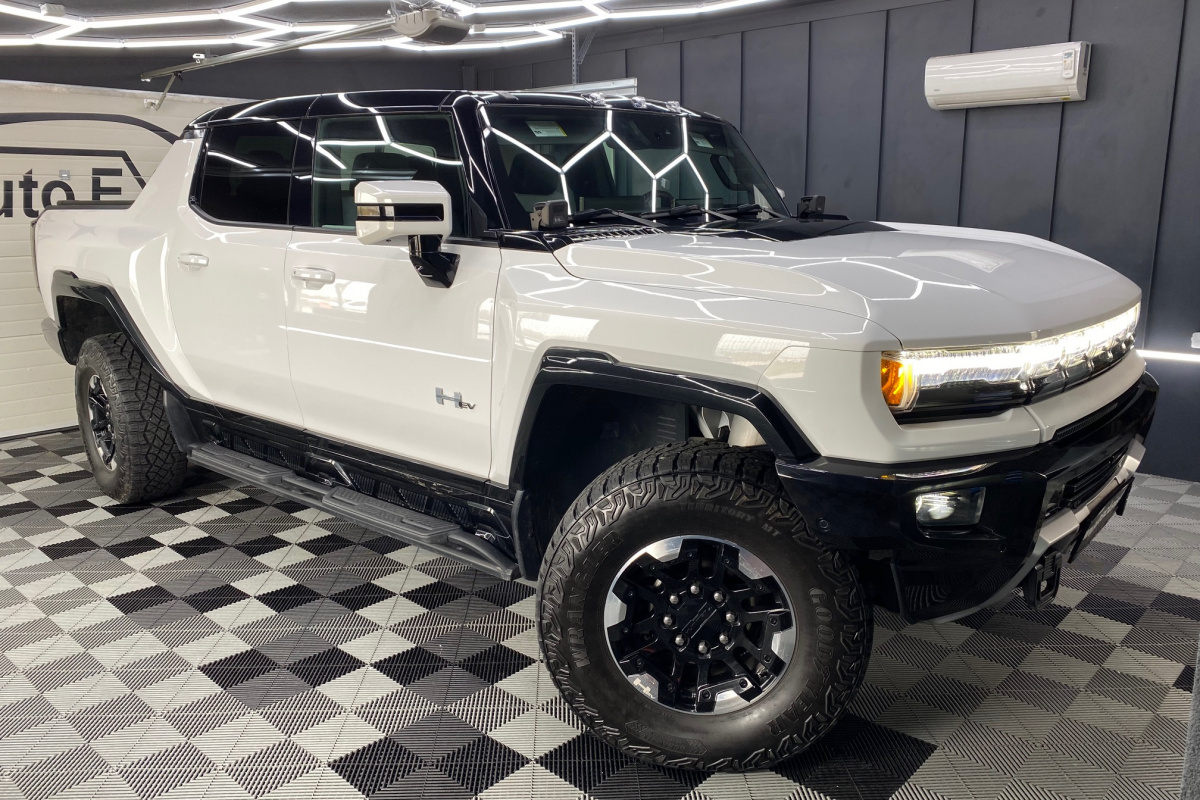 Ponuka vozidiel / Hummer EV PICKUP 3X EDITION 1 OFF ROAD PAKET - video