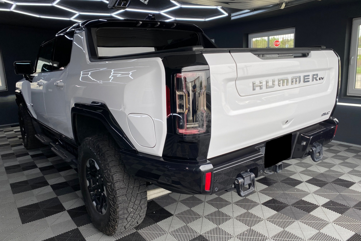 Ponuka vozidiel / Hummer EV PICKUP 3X EDITION 1 OFF ROAD PAKET - video
