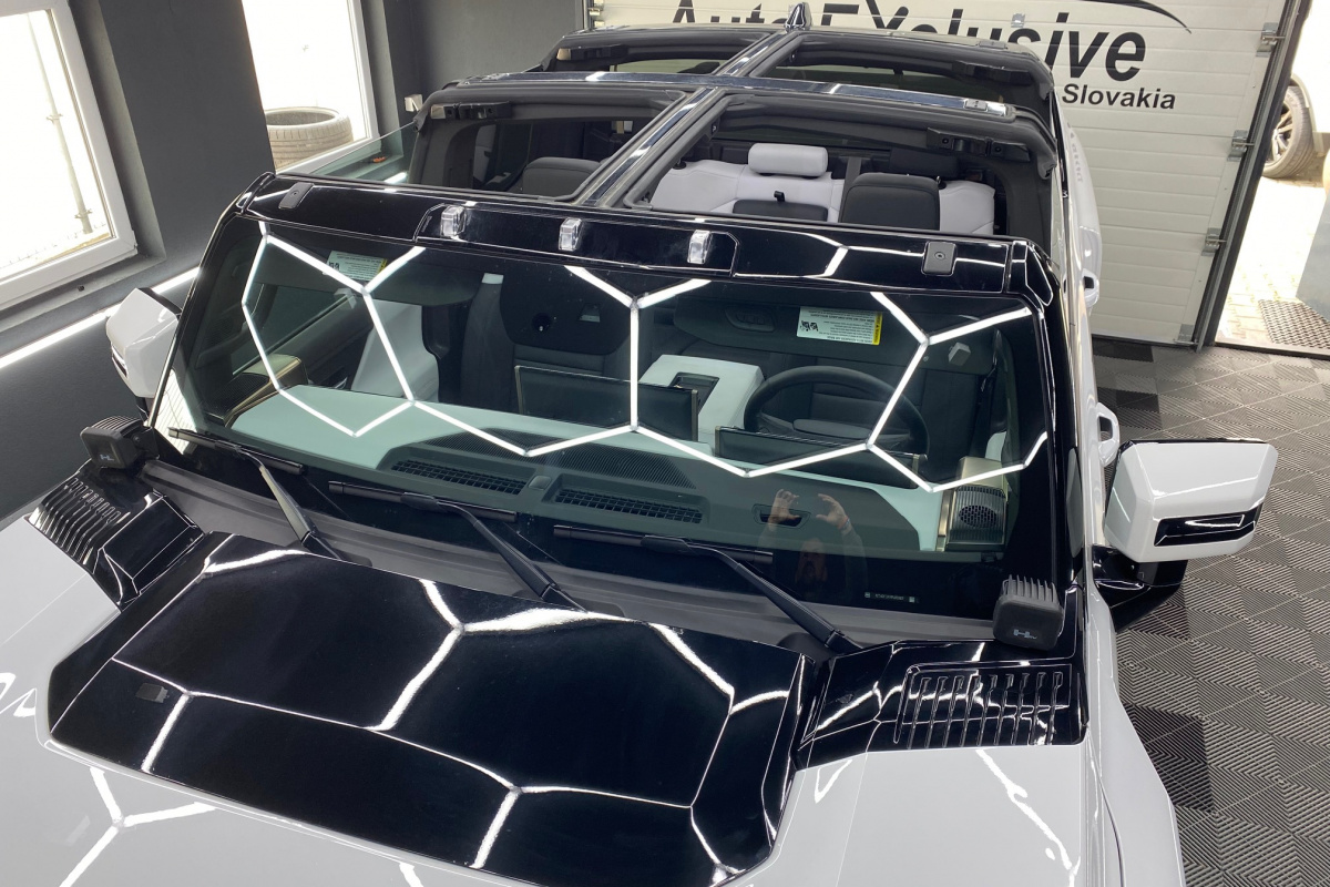 Ponuka vozidiel / Hummer EV PICKUP 3X EDITION 1 OFF ROAD PAKET - video