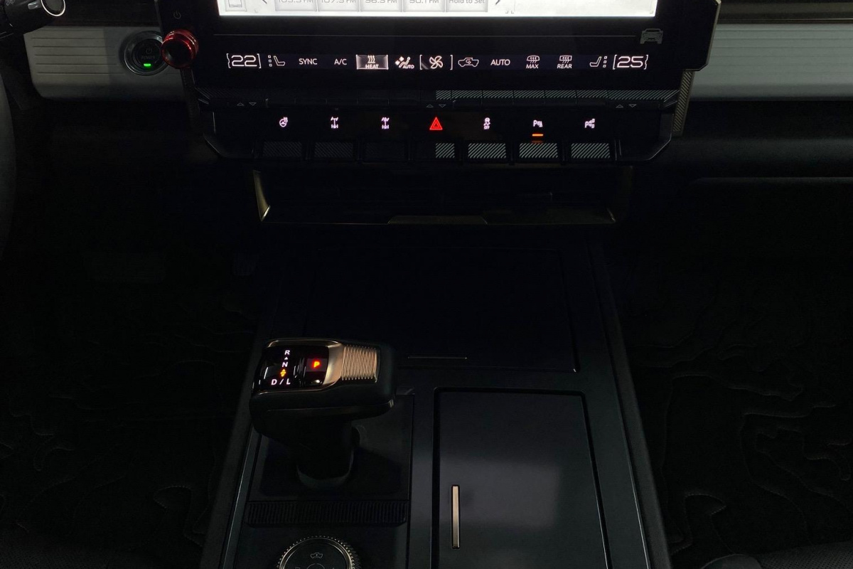 Ponuka vozidiel / Hummer EV PICKUP 3X EDITION 1 OFF ROAD PAKET - video