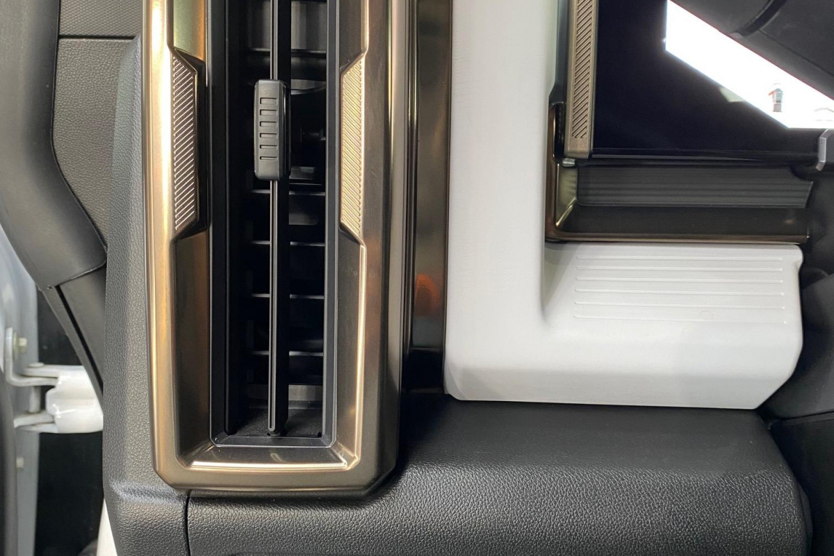 Ponuka vozidiel / Hummer EV PICKUP 3X EDITION 1 OFF ROAD PAKET - video Ponuka vozidiel / Hummer EV PICKUP 3X EDITION 1 OFF ROAD PAKET - video