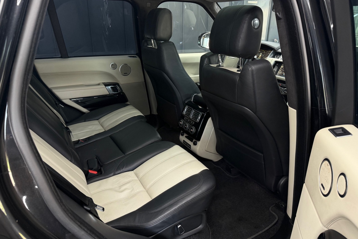 Ponuka vozidiel / Land Rover Range Rover 5.0 V8 Supercharged - video