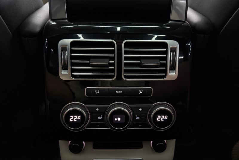  Ponuka vozidiel / Land Rover Range Rover 5.0 V8 Supercharged - video