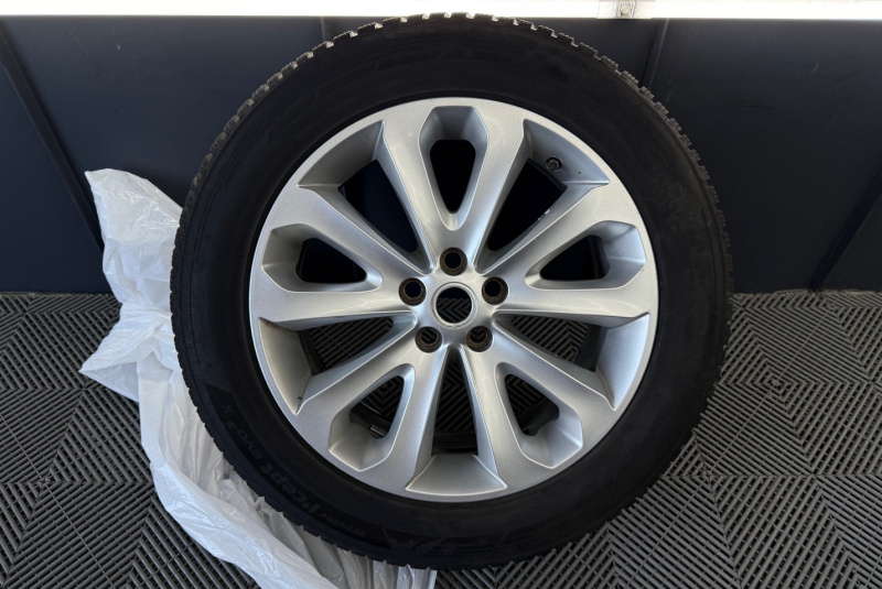  Ponuka vozidiel / Land Rover Range Rover 5.0 V8 Supercharged - video