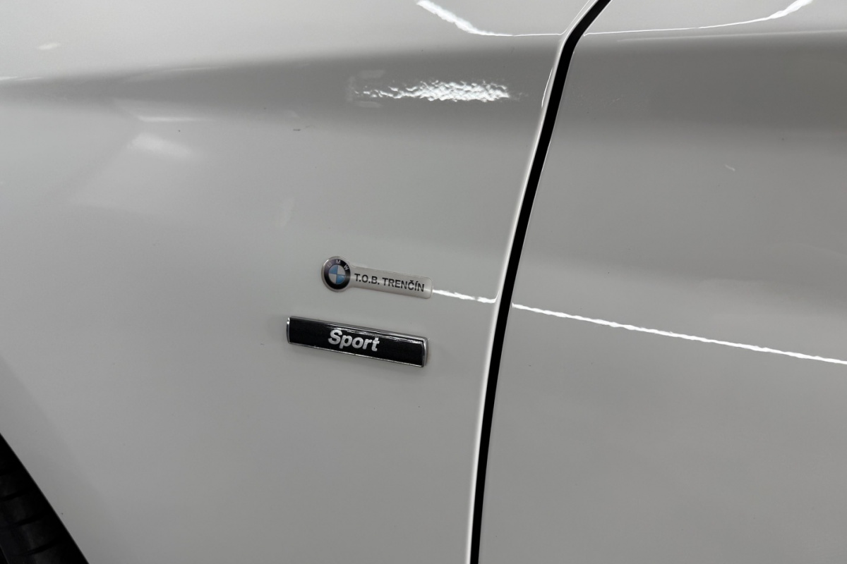 Ponuka vozidiel / BMW Rad 1 118i M Sport A/T - video