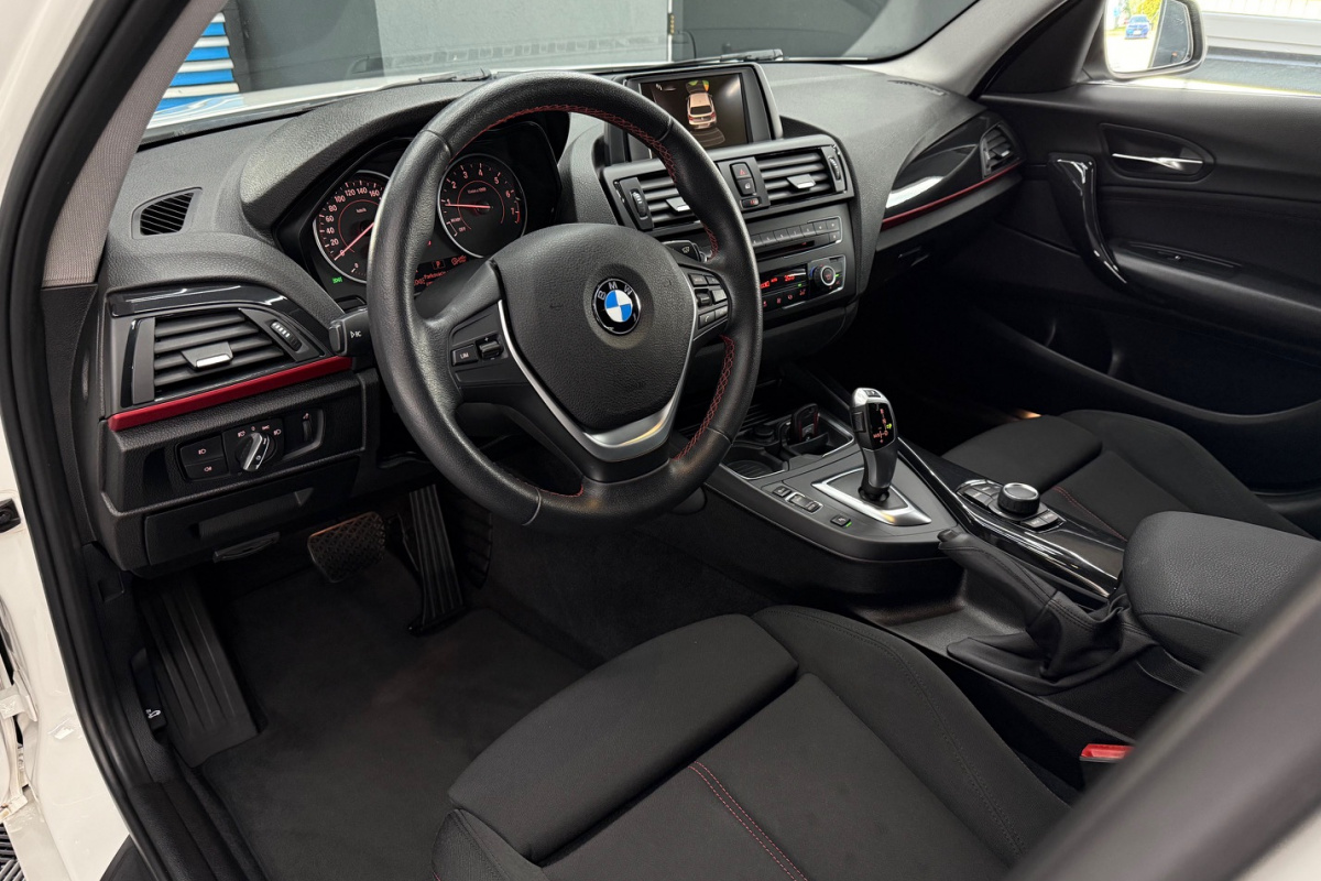 Ponuka vozidiel / BMW Rad 1 118i M Sport A/T - video