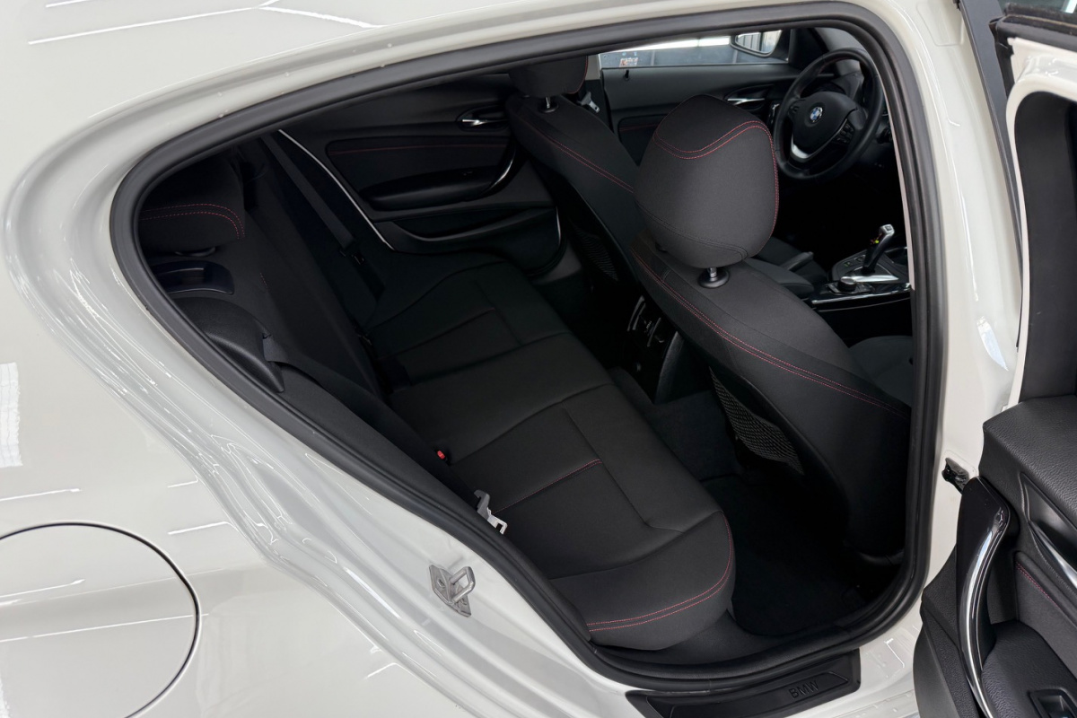 Ponuka vozidiel / BMW Rad 1 118i M Sport A/T - video