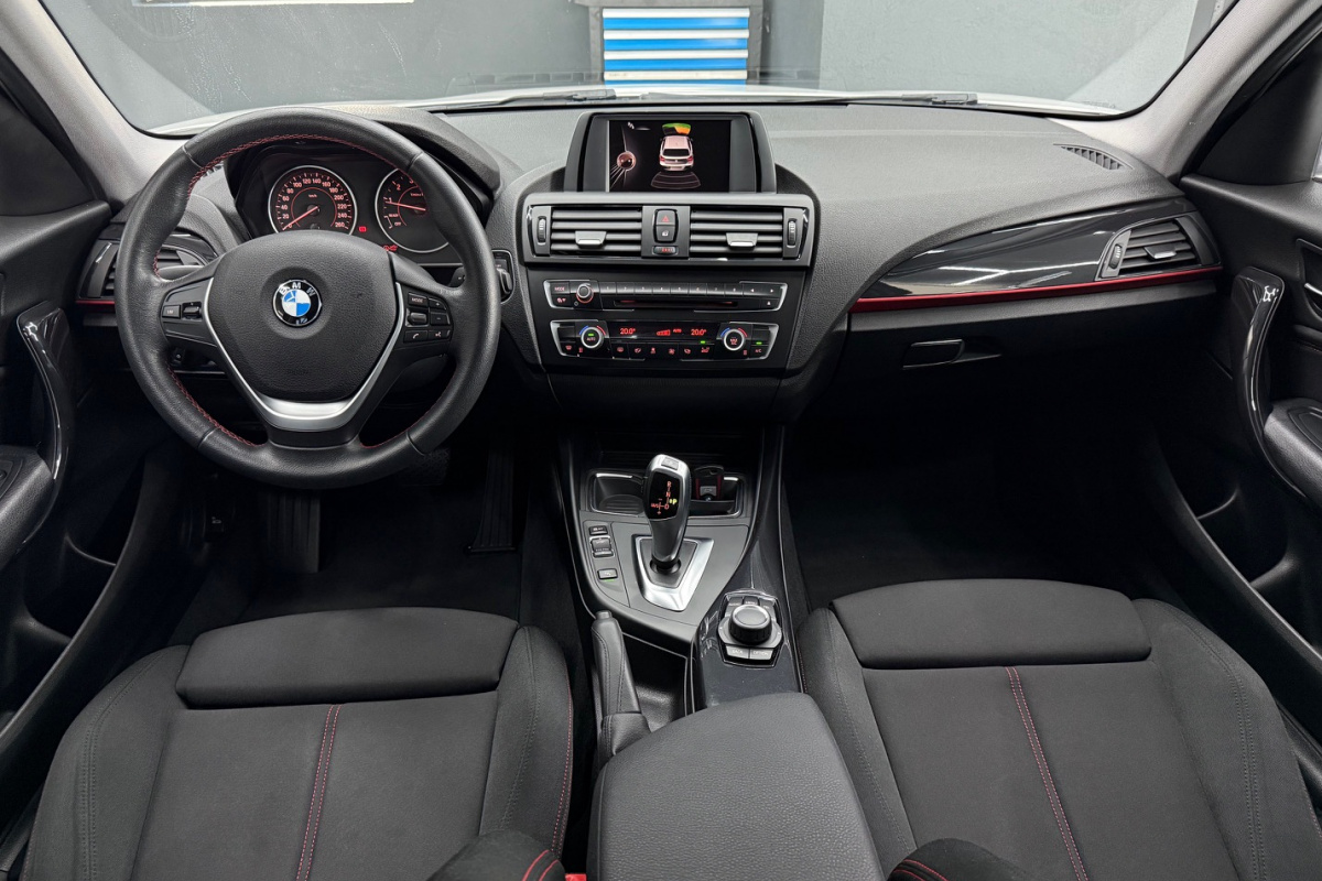 Ponuka vozidiel / BMW Rad 1 118i M Sport A/T - video