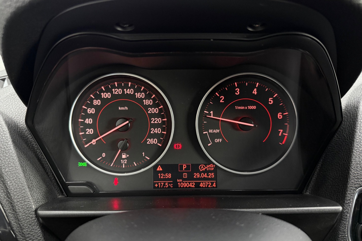 Ponuka vozidiel / BMW Rad 1 118i M Sport A/T - video