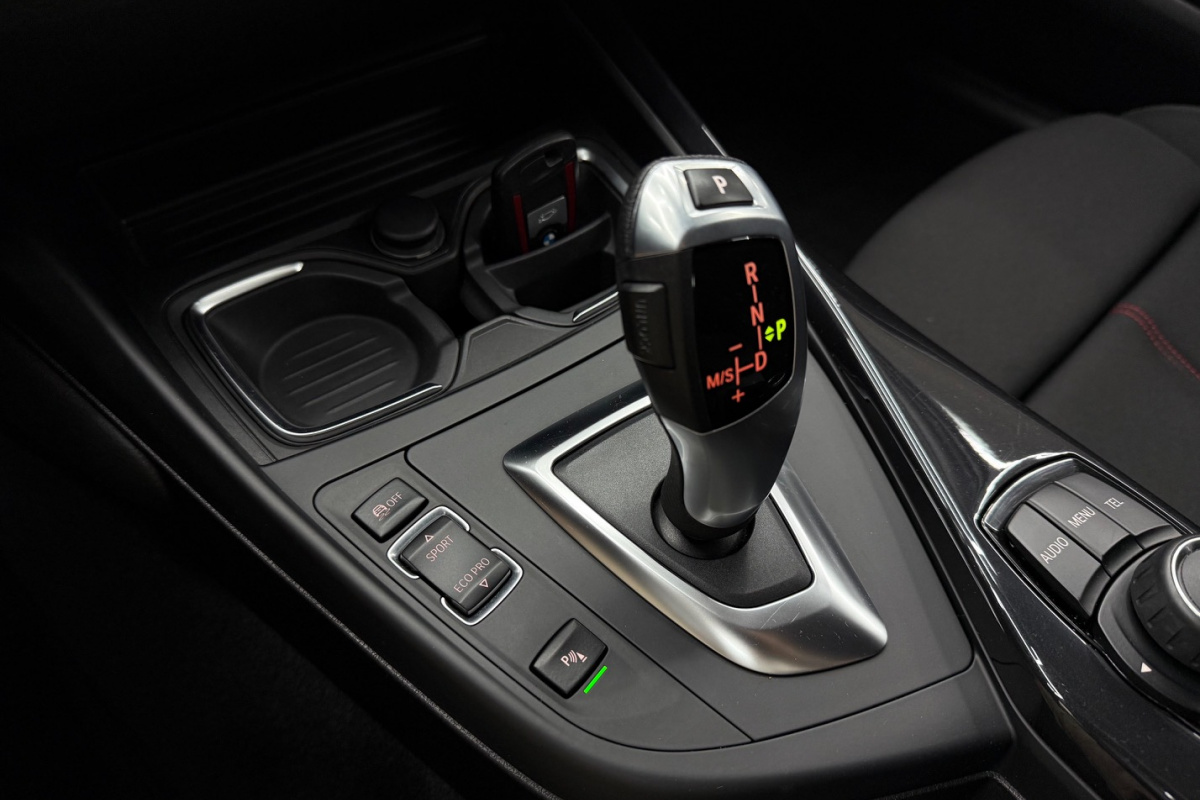 Ponuka vozidiel / BMW Rad 1 118i M Sport A/T - video