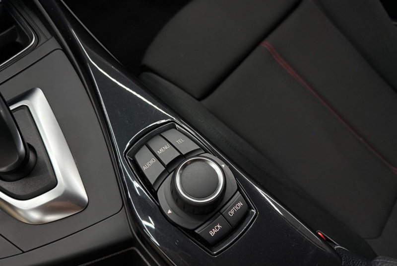  Ponuka vozidiel / BMW Rad 1 118i M Sport A/T - video
