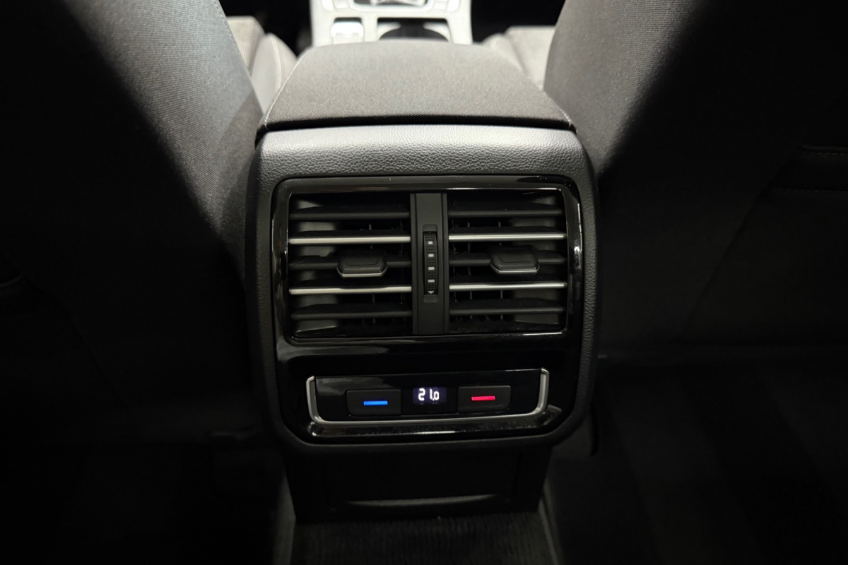 Ponuka vozidiel / Volkswagen Passat 2.0 TDI BMT Comfortline DSG - video
