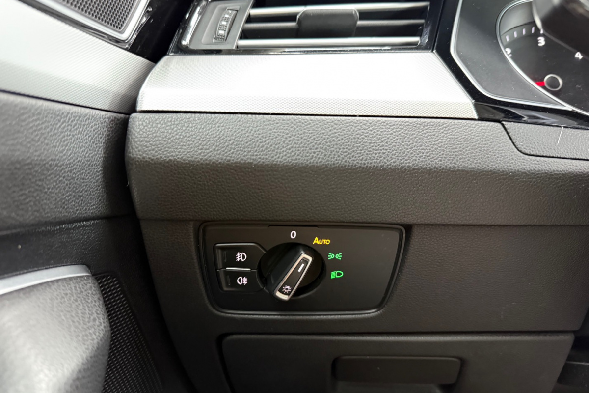 Ponuka vozidiel / Volkswagen Passat 2.0 TDI BMT Comfortline DSG - video