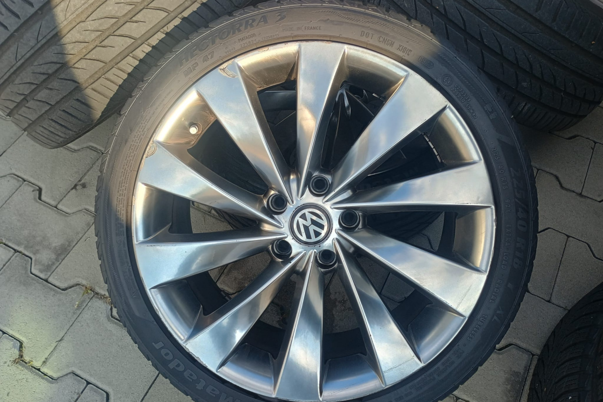 Ponuka vozidiel / Volkswagen Passat 2.0 TDI BMT Comfortline DSG - video