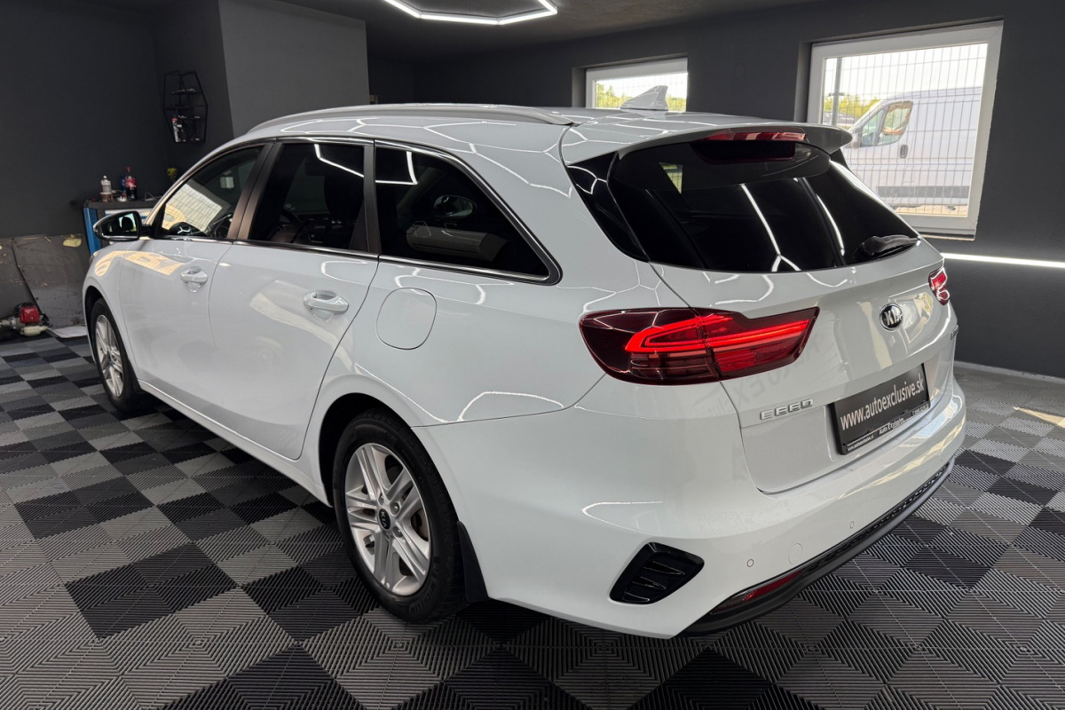 Ponuka vozidiel / Kia Ceed SW 1.6 CRDi MHEV Gold A/T - video