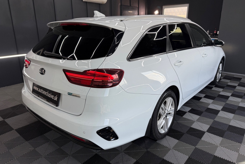  Ponuka vozidiel / Kia Ceed SW 1.6 CRDi MHEV Gold A/T - video
