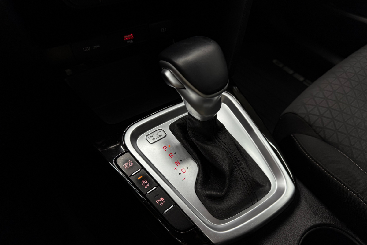 Ponuka vozidiel / Kia Ceed SW 1.6 CRDi MHEV Gold A/T - video