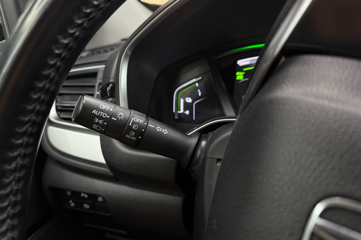 Ponuka vozidiel / Honda CR-V 2.0 i-MMD Hybrid Lifestyle AWD e-CVT - video