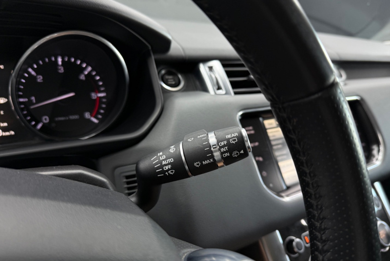  Ponuka vozidiel / Land Rover Range Rover Sport 3.0 SDV6 HSE - video