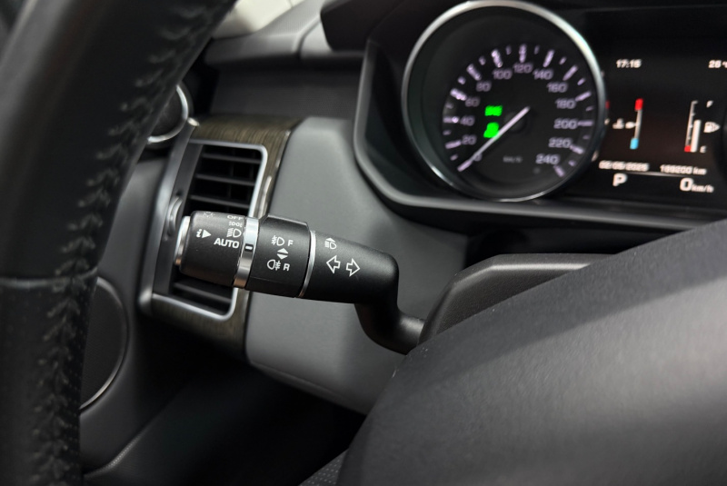  Ponuka vozidiel / Land Rover Range Rover Sport 3.0 SDV6 HSE - video
