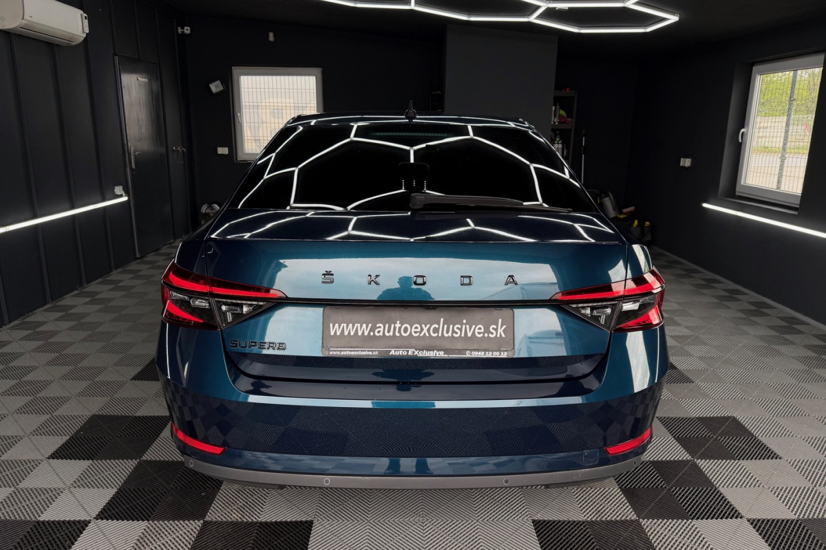 Ponuka vozidiel / Škoda Superb 2.0 TSI Style DSG - video