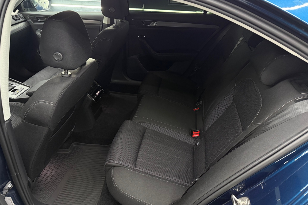 Ponuka vozidiel / Škoda Superb 2.0 TSI Style DSG - video
