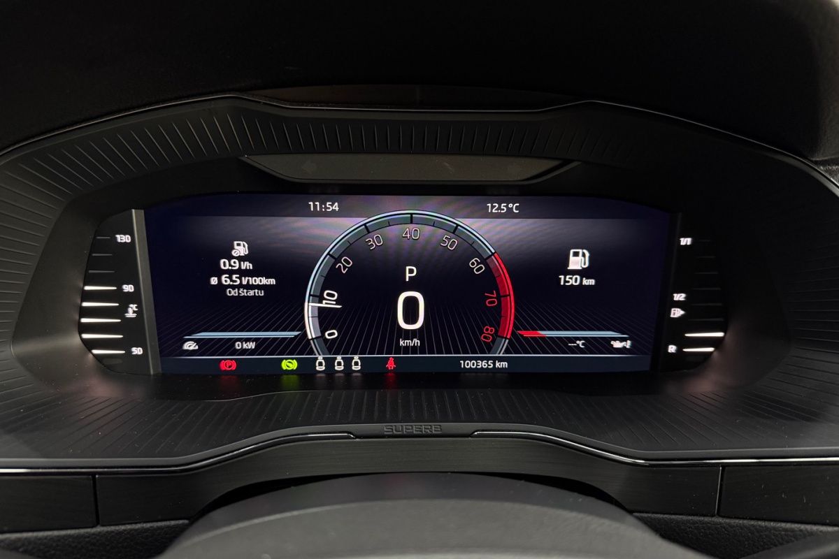 Ponuka vozidiel / Škoda Superb 2.0 TSI Style DSG - video