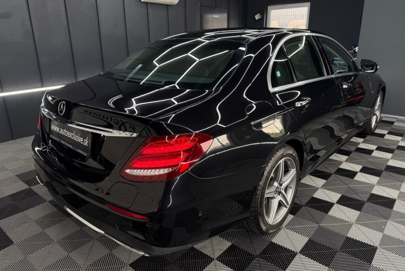  Ponuka vozidiel / Mercedes-Benz E trieda Sedan 300 EQ Power Plug-in-Hybrid - video