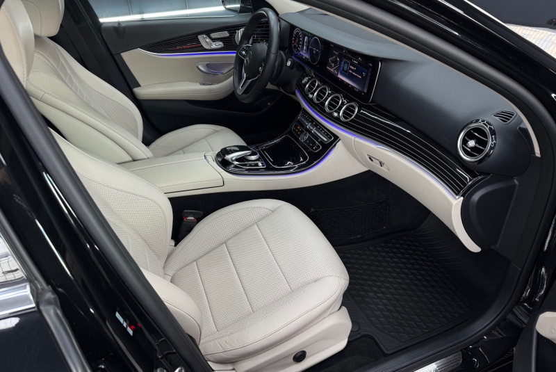  Ponuka vozidiel / Mercedes-Benz E trieda Sedan 300 EQ Power Plug-in-Hybrid - video