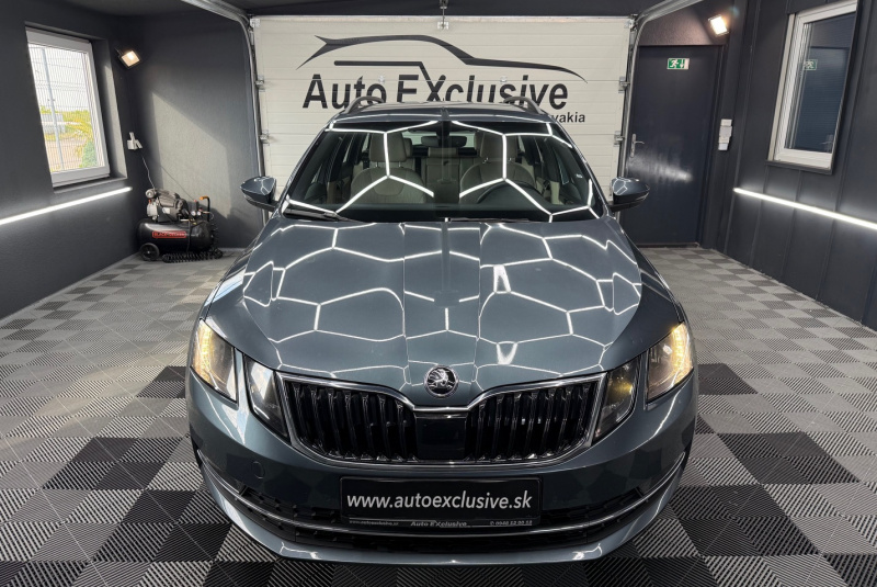 Ponuka vozidiel / Škoda Octavia Combi 2.0 TDI Ambition DSG - video